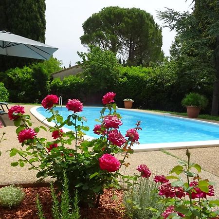 فيلا The Blue Tit - Private Swimming Pool LʼIsle-sur-la-Sorgue المظهر الخارجي الصورة