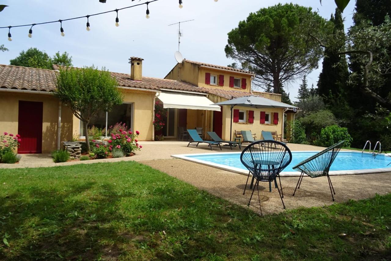 فيلا The Blue Tit - Private Swimming Pool LʼIsle-sur-la-Sorgue المظهر الخارجي الصورة
