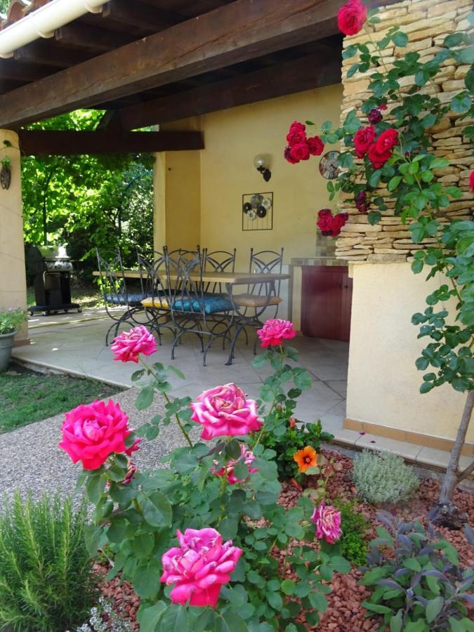 فيلا The Blue Tit - Private Swimming Pool LʼIsle-sur-la-Sorgue المظهر الخارجي الصورة