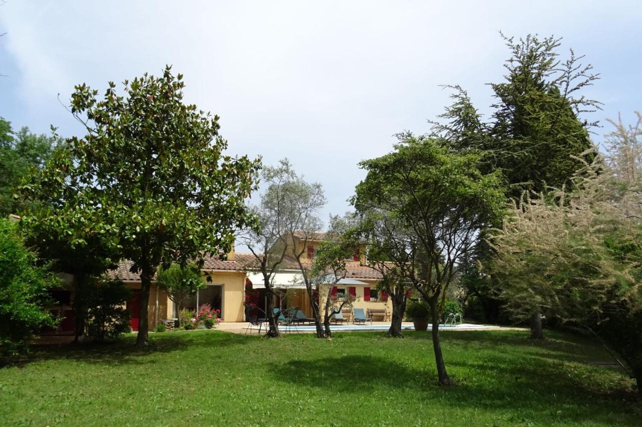 فيلا The Blue Tit - Private Swimming Pool LʼIsle-sur-la-Sorgue المظهر الخارجي الصورة