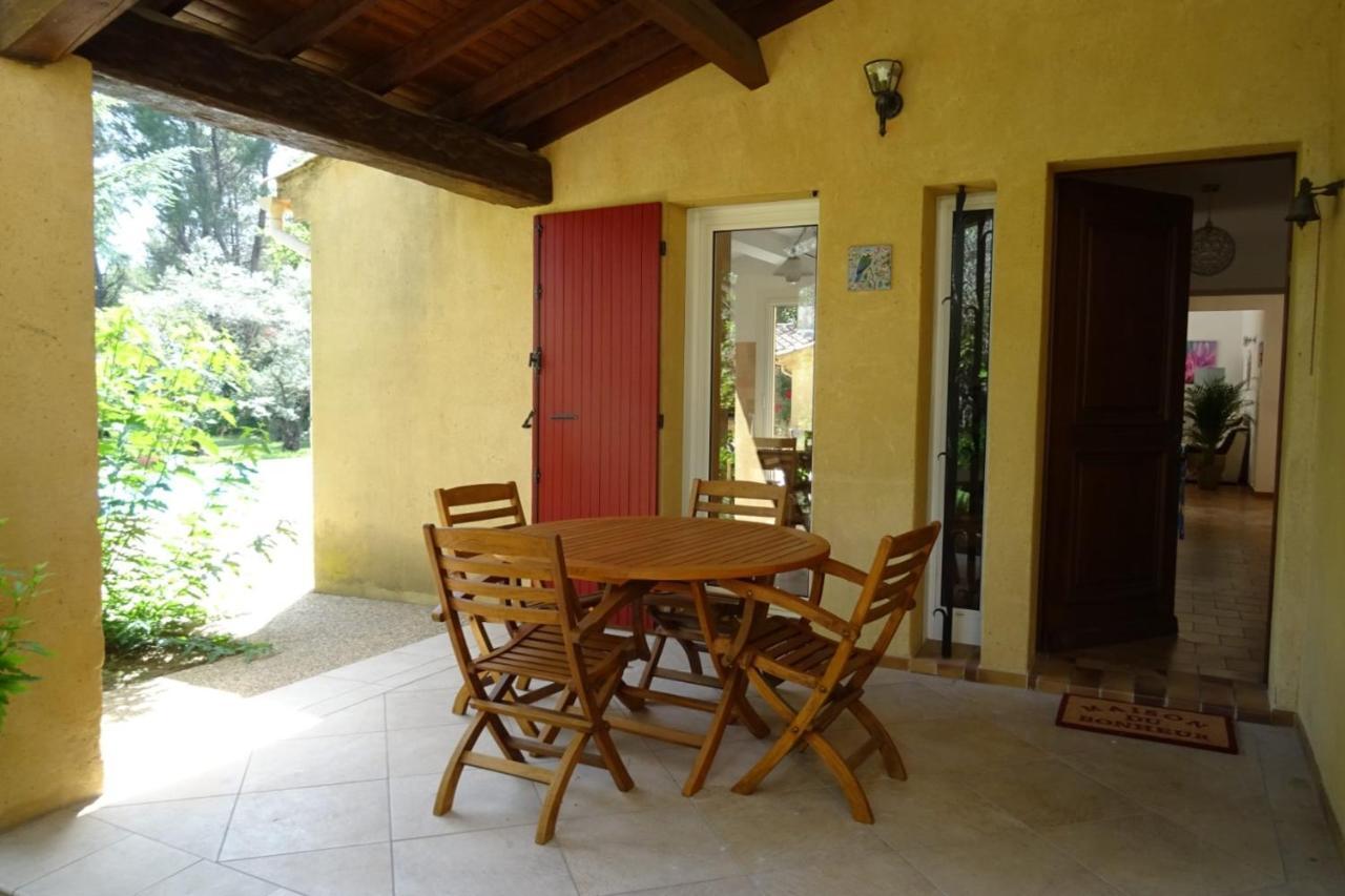 فيلا The Blue Tit - Private Swimming Pool LʼIsle-sur-la-Sorgue المظهر الخارجي الصورة